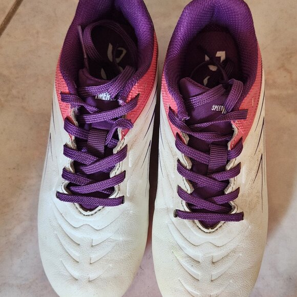 Little Girls Size 12 Soccer Cleats - Picture 1 of 6